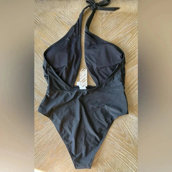 NWT Cupshe X STASSIE Crystal Waters Wrap Halter One Piece Swimsuit Black Large - Picture 4 of 6